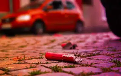 Danni alle auto a Capodanno: calano gli episodi ma aumentano i costi di riparazione