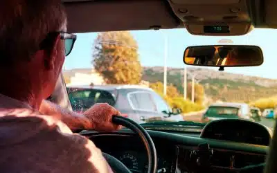 Guida libera o esperta: quale scegliere per la tua polizza auto