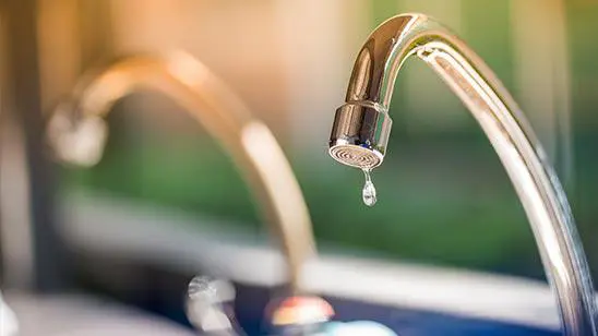 Come contrastare e ridurre lo spreco dell'acqua in casa?