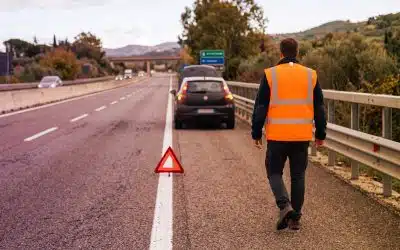 Giubbotto catarifrangente in auto: quando è obbligatorio e cosa si rischia
